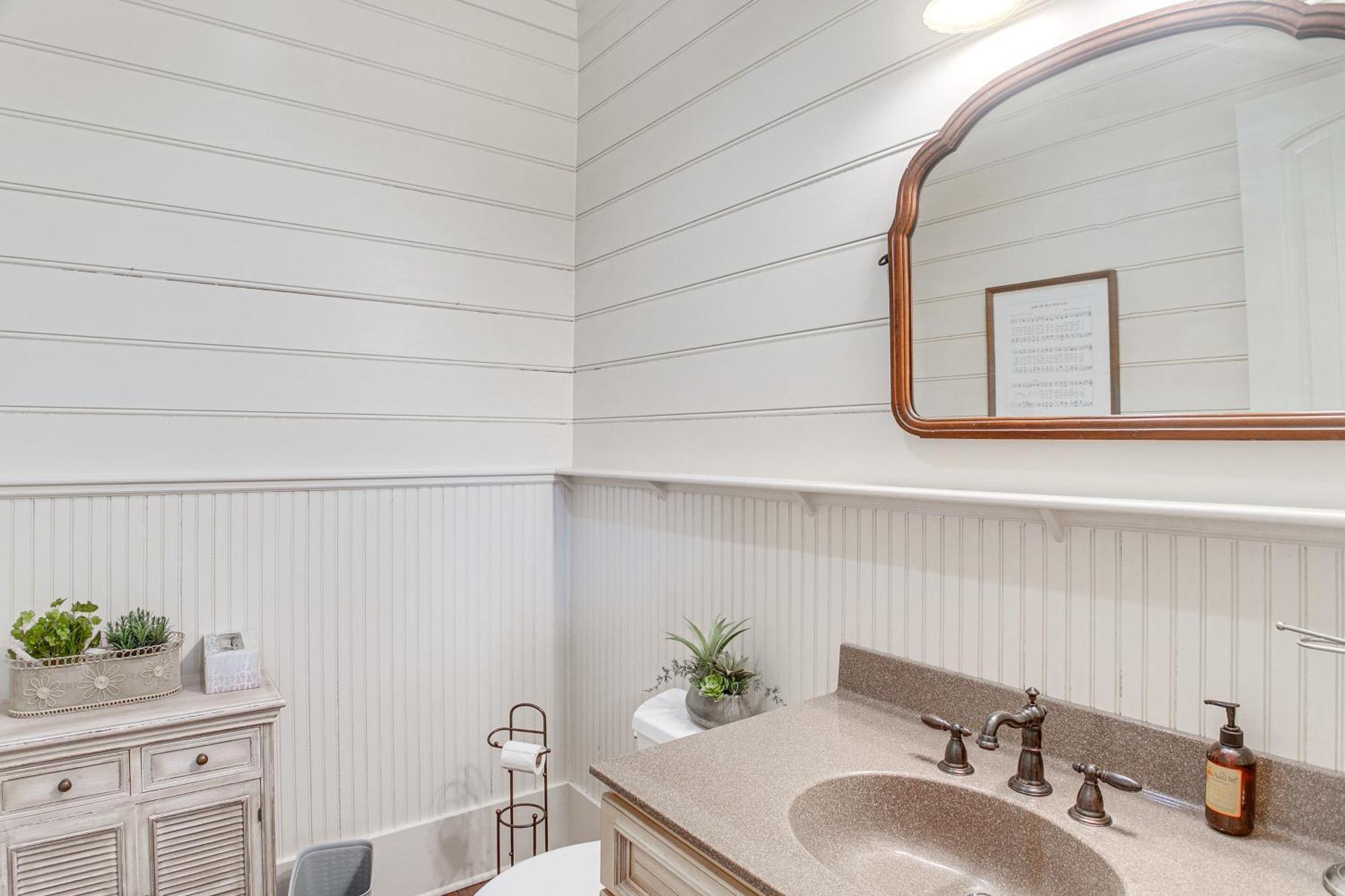 Secluded Home With Deck - Near Downtown Fitzgerald! Eksteriør bilde